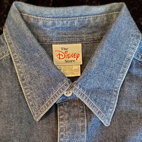 Disney's Winnie The Pooh Button Down - Picture 5 of 8